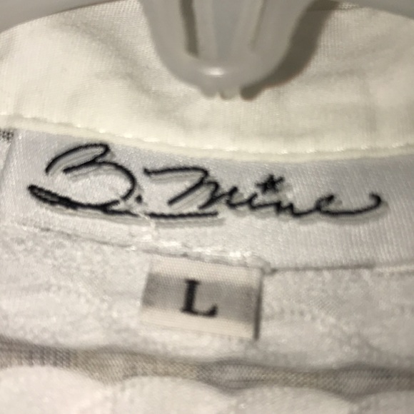 B. Mine size large white textured sleeveless top with collar full zip front - Picture 8 of 12